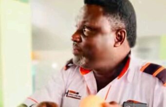Meet ENA Coach’s Madilu System’ Driver Who Is Currently Gaining Massive Followers Online With His Unique Admirable Rhumba Style & Love Photo Courtesy