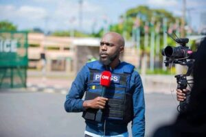 CNN International Correspondent Larry Madowo during a previous assignment. PHOTO/File/newsaih