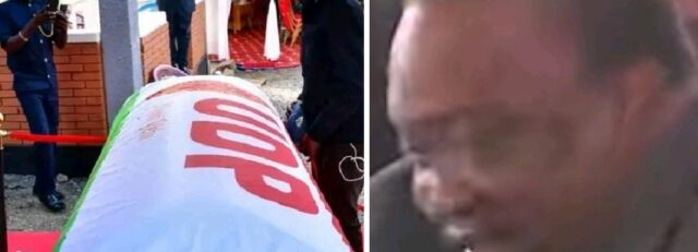 “Wewe ni wetu” Joy As Former President Uhuru Kenyatta Joins Cyrus Jirongo Burial Ceremony in Lumakanda in Kakamega “Wewe ni wetu” Joy As Former President Uhuru Kenyatta Joins Cyrus Jirongo Burial Ceremony in Lumakanda in Kakamega