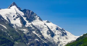 Austrian mountaineer charged with letting girlfriend freeze to death on mountain Austrian mountaineer charged with letting girlfriend freeze to death on mountain