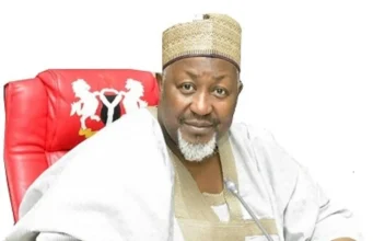 Nigeria’s defence minister resigns amid security crisis Nigeria's defence minister resigns amid security crisis