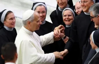 Vatican rejects diaconate for women Vatican rejects diaconate for women