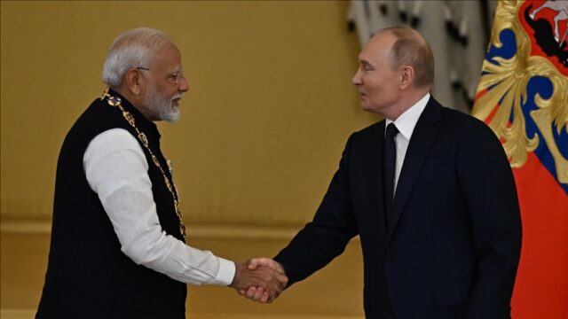 Putin says Modi “won’t bow to pressure” as the Indian leader heads to Moscow amid U.S. tariff tensions with New Delhi.