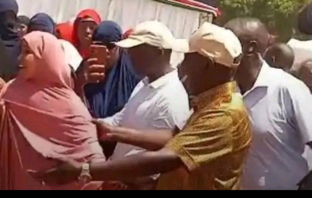 President William Ruto Left Embarrassed As a Muslim Woman Publicly Rejects Hugging Him During Interaction with Mandera Residents