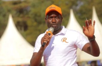 Edwin Sifuna Finally Opens Up Exposes Who Sent Him To Fight President Ruto’s Leadership Through Linda Mwananchi BREAKING NEWS: Police Now Exposes How Sifuna's Team Has Organized Armed Gangs Ready To Disrupt Their Own Kakamega Rally & Blame it on Government