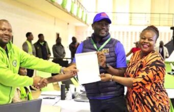 Meet Edwin Sifuna’s Gorgeous Wife Didi Wamukoya Who is a Lawyer, Author, & Conservation Powerhouse Meet Edwin Sifuna’s Gorgeous Wife Didi Wamukoya Who is a Lawyer, Author, & Conservation Powerhouse