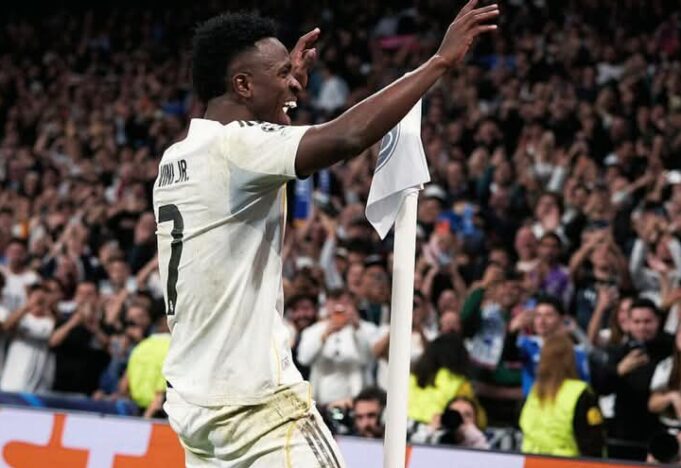 Vinicius danced again with Benfica to help Madrid advance to the round of 16 Vinicius danced again