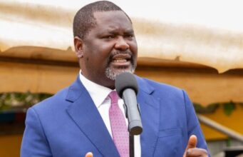 “Mheshimiwa Oburu Unatukera!” CS Geoffrey Ruku Fires Back Sharply Rebukes ODM Party Leader Oburu Odinga Over Deputy President Position Talks “Mheshimiwa Oburu Unatukera!” CS Geoffrey Ruku Fires Back Sharply Rebukes ODM Party Leader Oburu Odinga Over Deputy President Position Talks