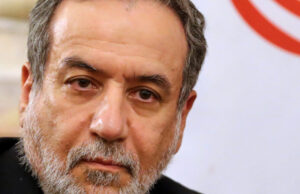 Araghchi, Pezeshkian Arrive in New York for UNGA Araghchi, Pezeshkian Arrive in New York for UNGA