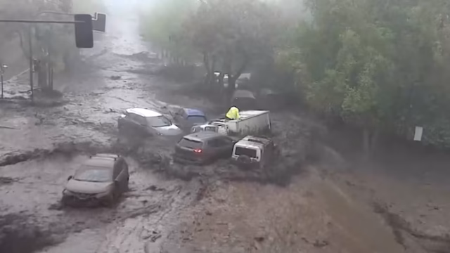 Chile declares disaster zone in Santiago after floods, mudslides injure six Chile declares disaster zone in Santiago after floods, mudslides injure six